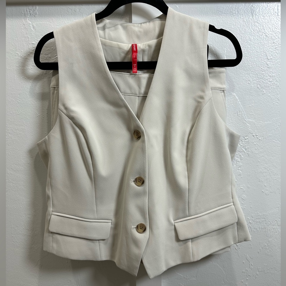 SPANX Carefree Crepe Vest & Shorts Set